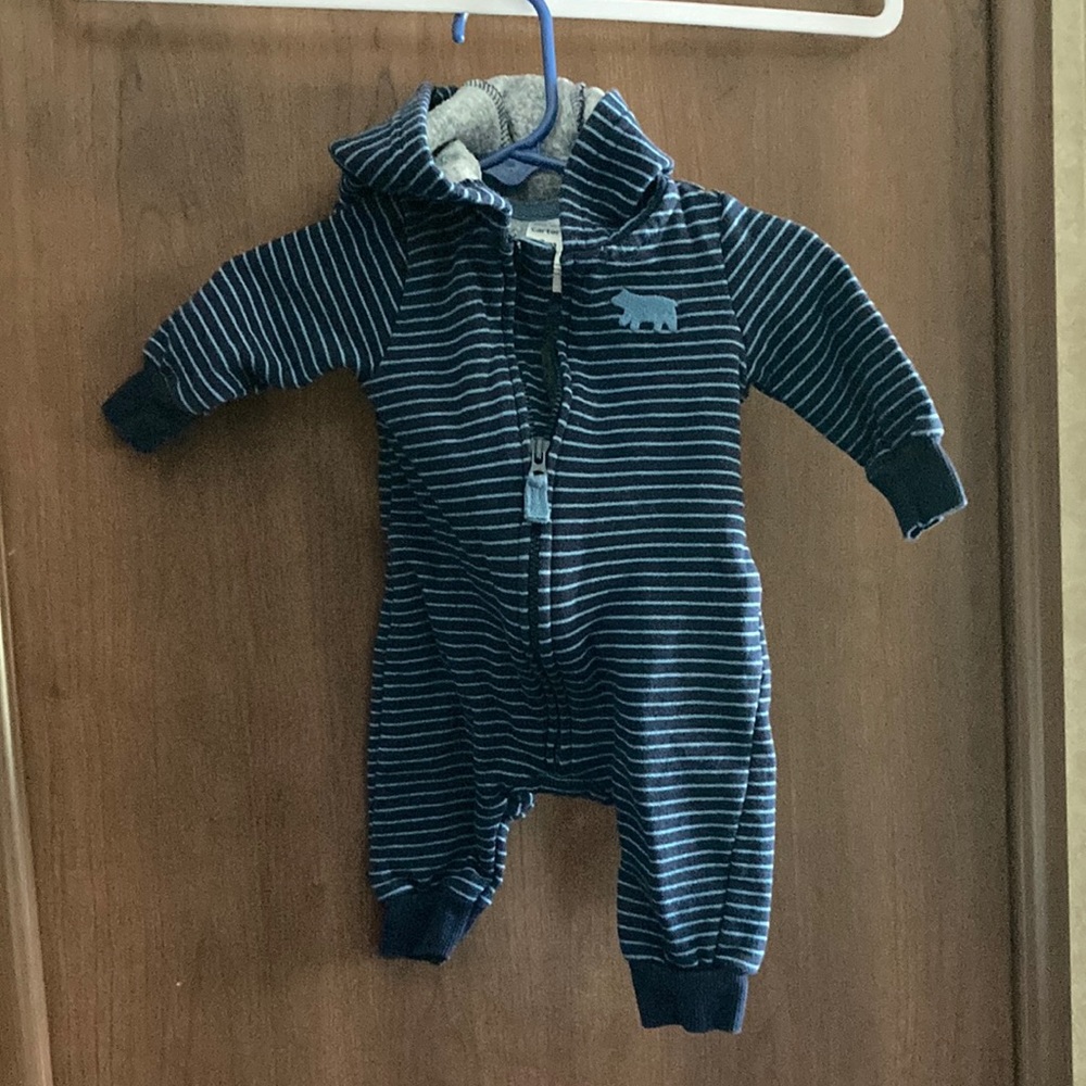 Carters hooded fleece lined hoodie. 3M